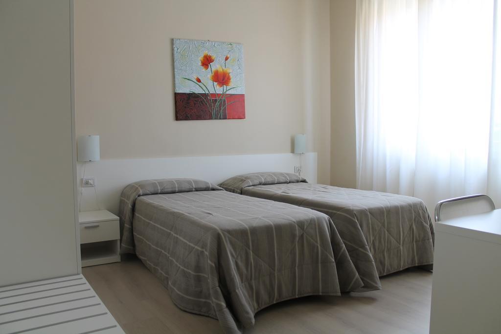 Hotel Cremona Viale Kamer foto